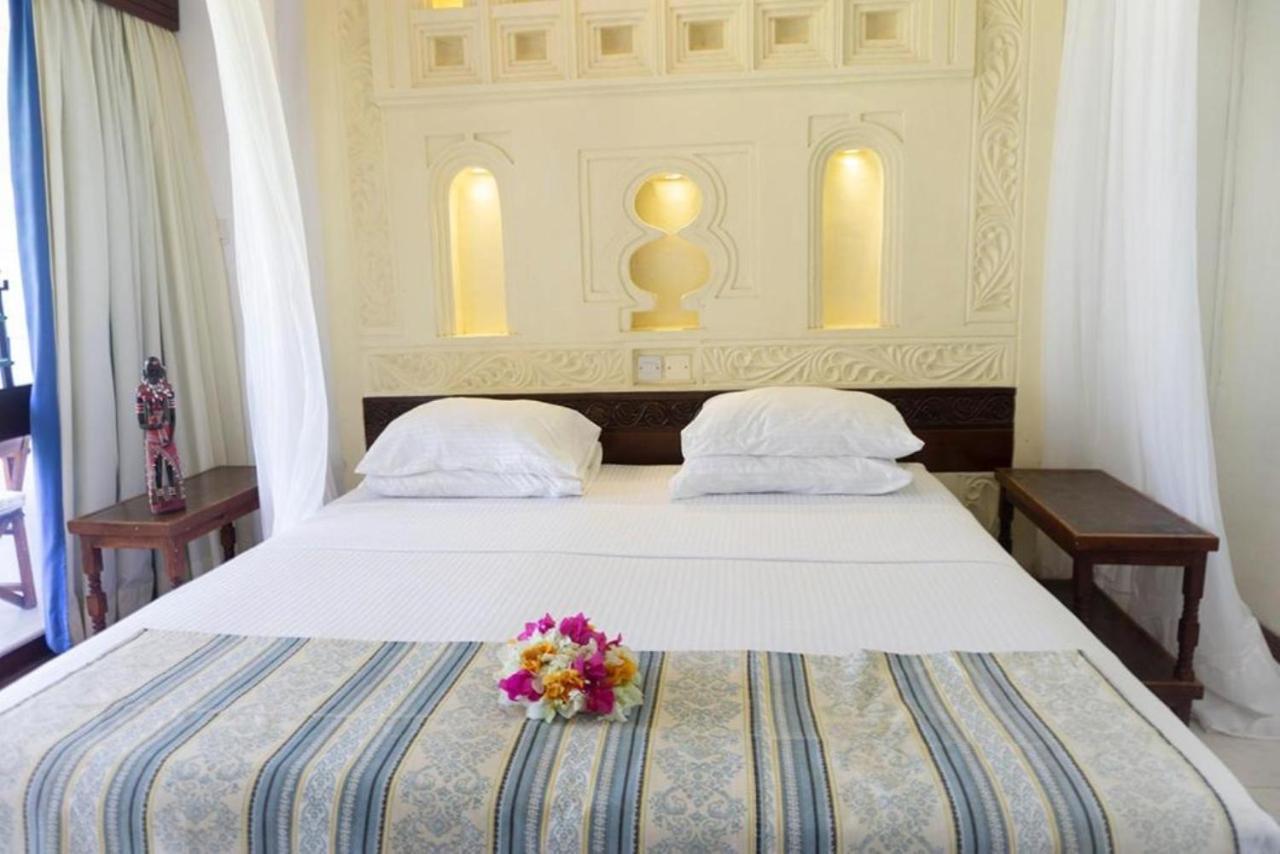 Reef Hotel Mombasa Kültér fotó